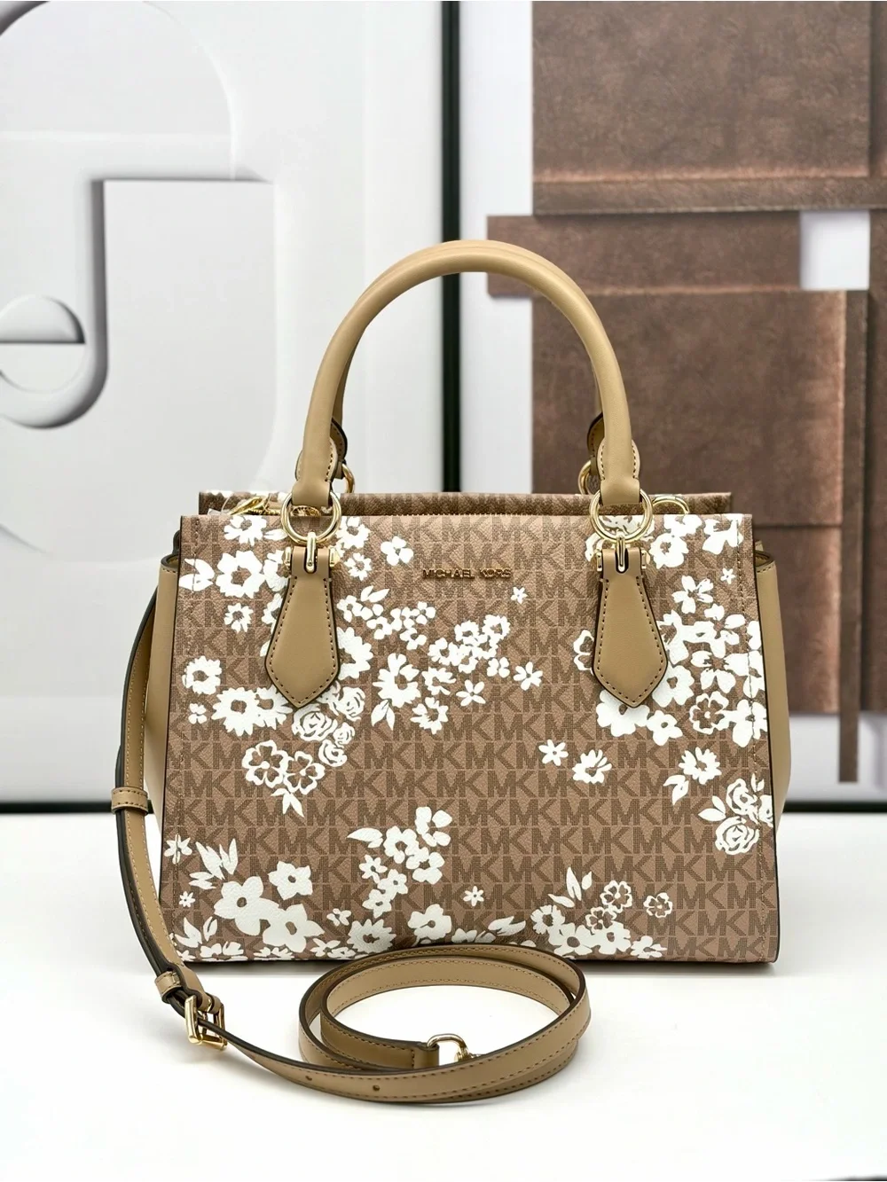 Michael Kors Marilyn Medium Printed Signature Logo Satchel Camel NWT